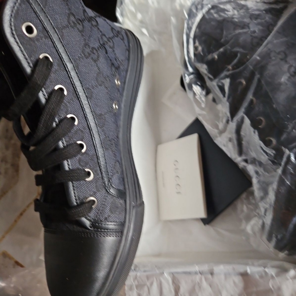 Gucci shoes